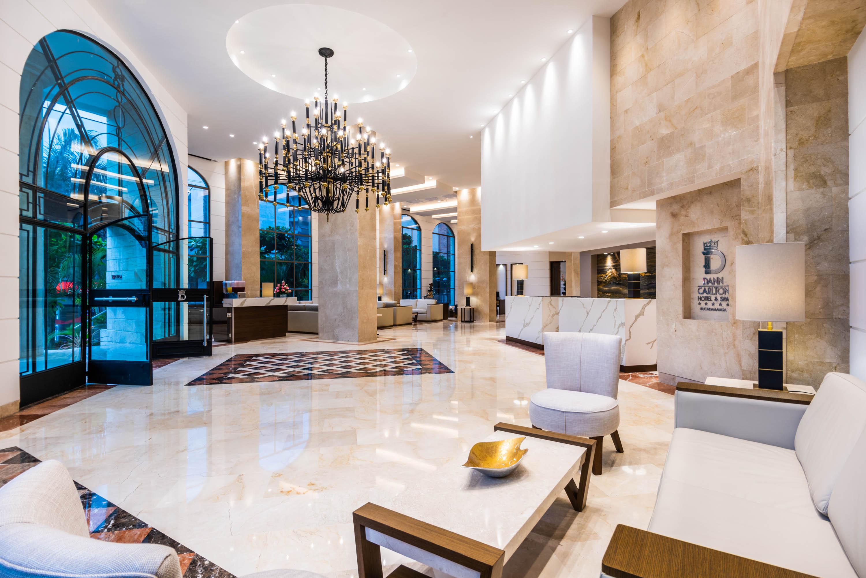 Hotel Dann Carlton Bucaramanga Exterior foto Lobby