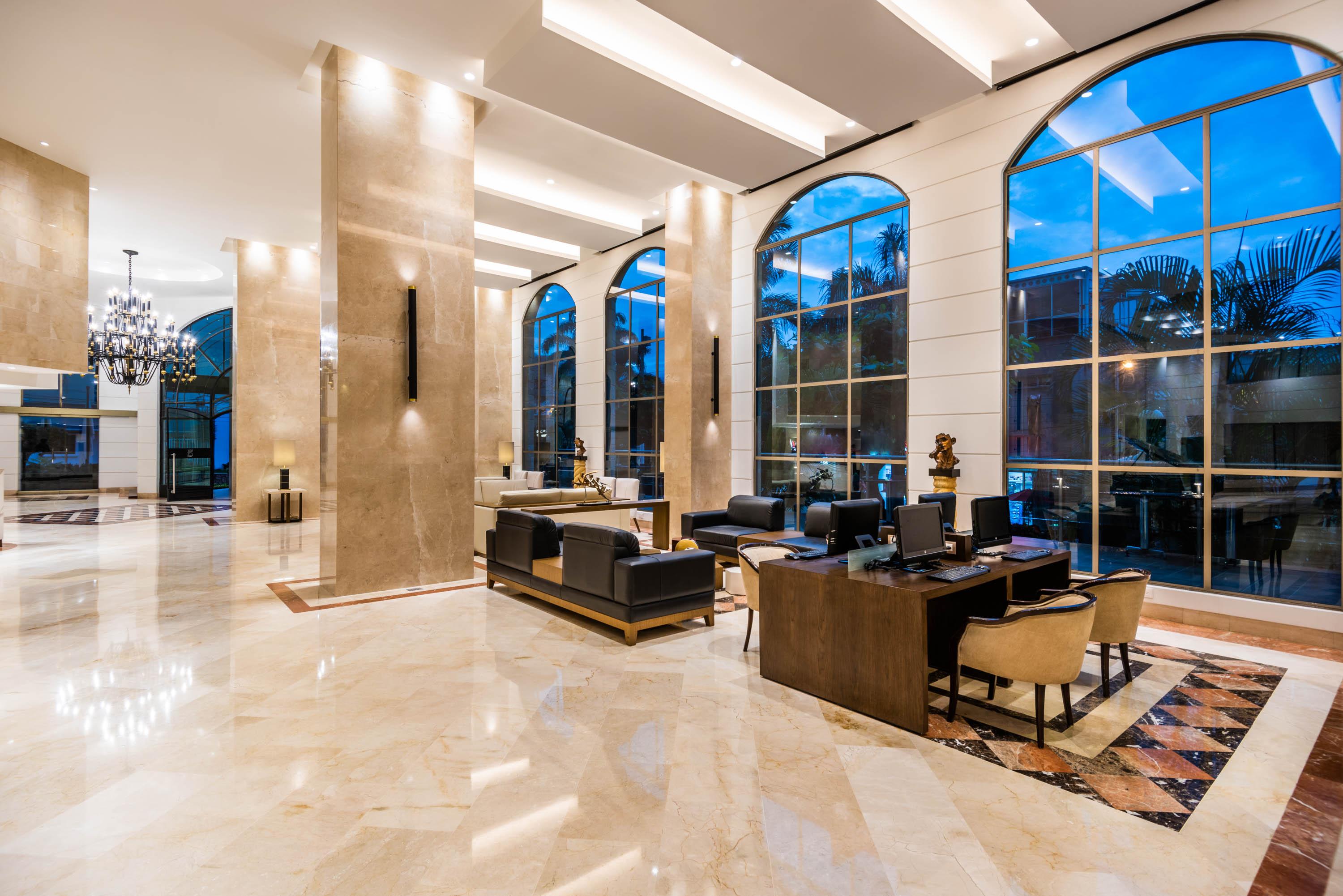Hotel Dann Carlton Bucaramanga Exterior foto Lobby