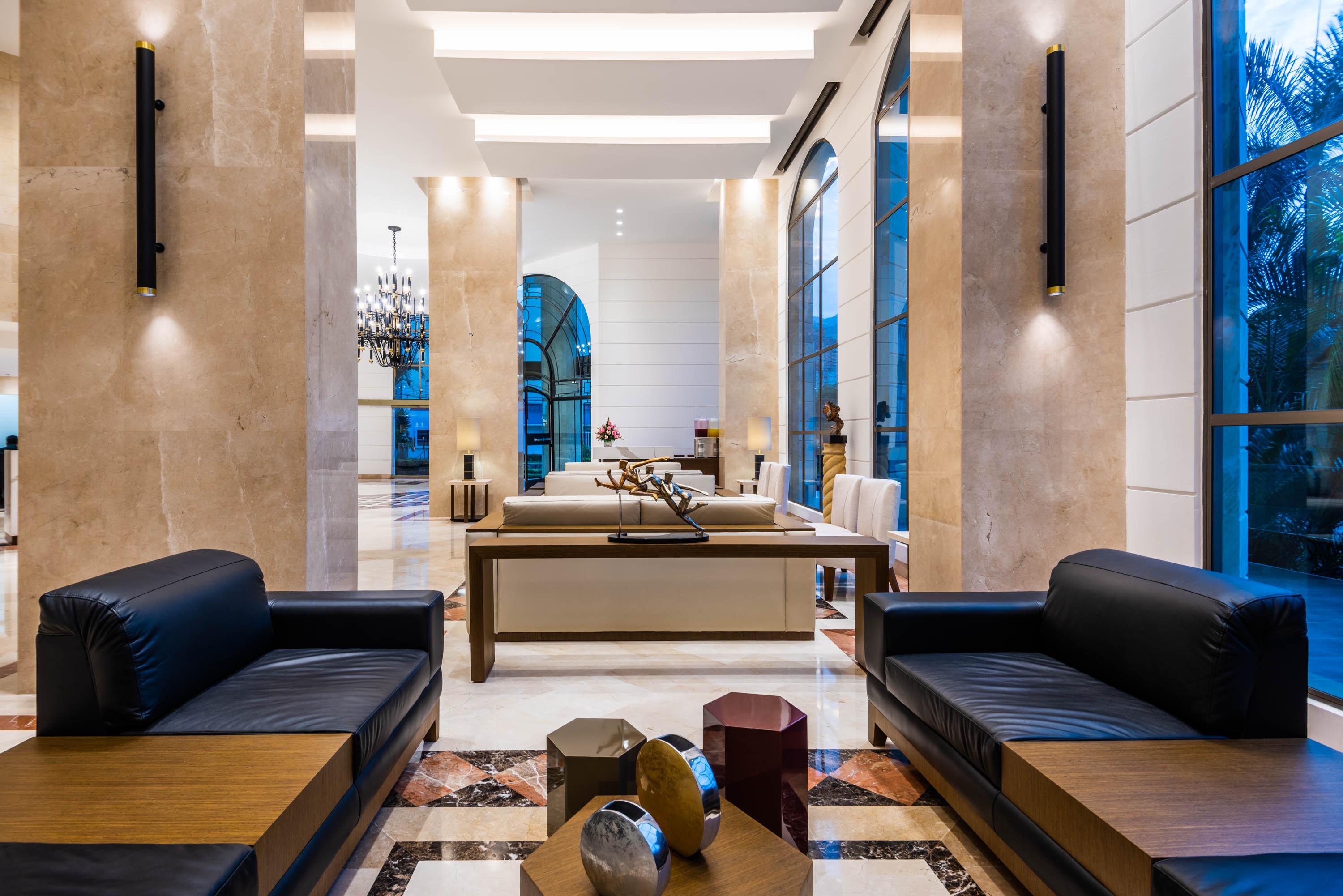 Hotel Dann Carlton Bucaramanga Exterior foto Lobby